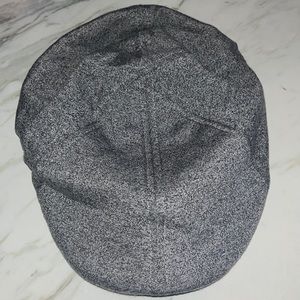 Grey Newsboy cap - like new!